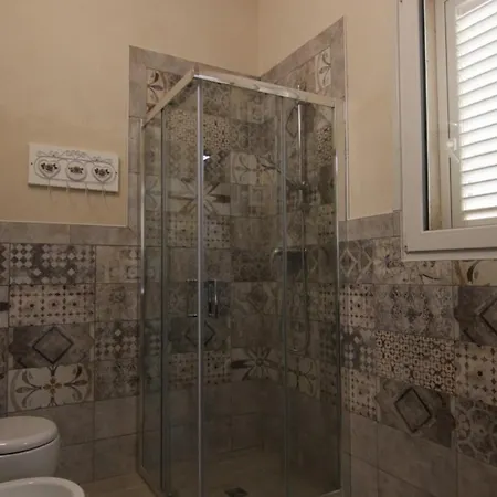 Corte Manzoni Oda ve Kahvaltı Melendugno